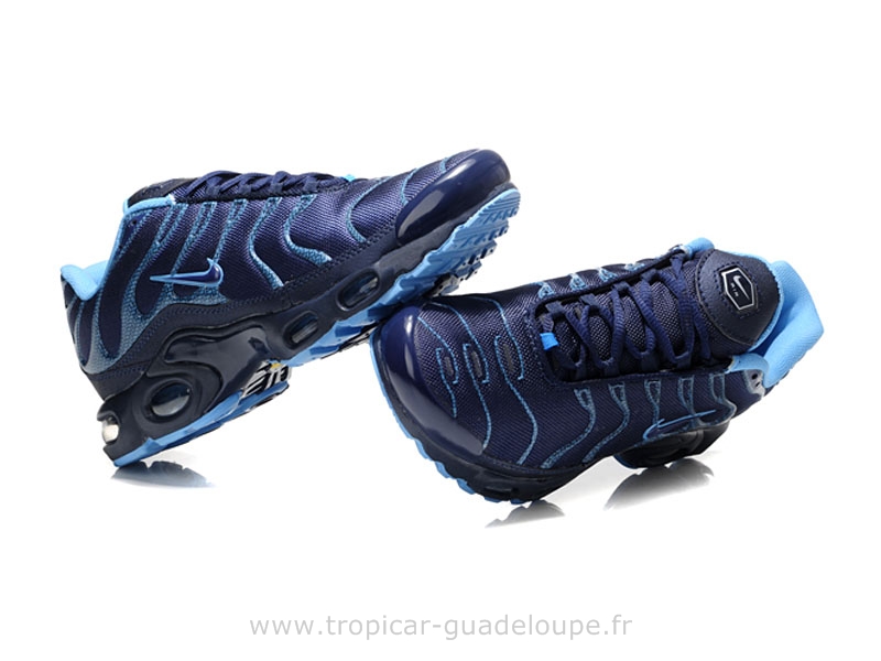 nike requin noir et bleu nike requin noir et bleu